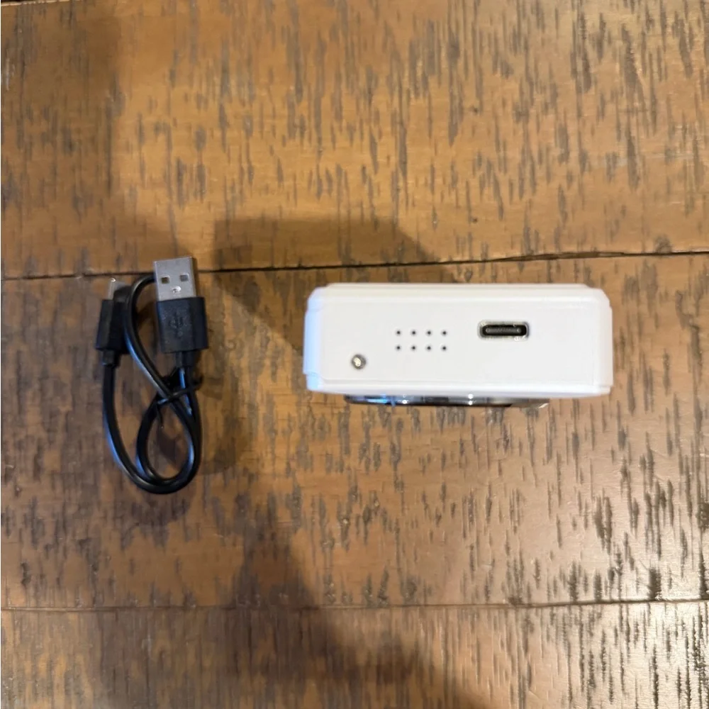 Vivitar VEC S124 Digital Camera Y2K Silver Point & Shoot w/ Battery + USB-C
